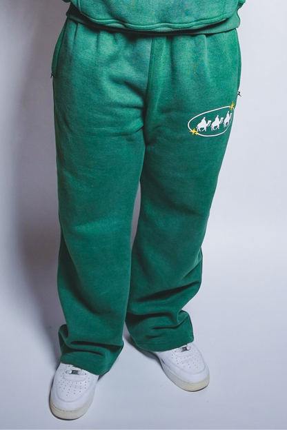 Follow the Star Version 2.0 - Forest Green Sweatpants